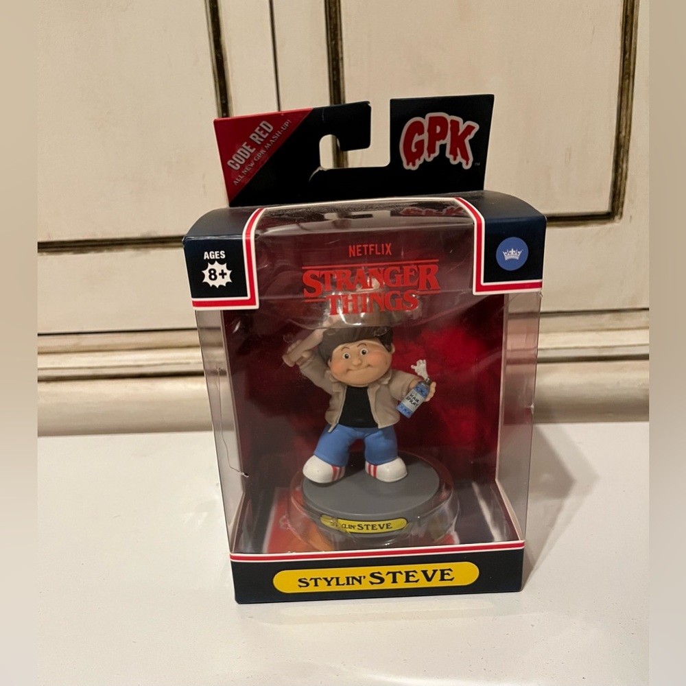 New Garbage Pail Kids & Stranger Things Mashup
STYLIN' STEVE Figure 2022 Topps